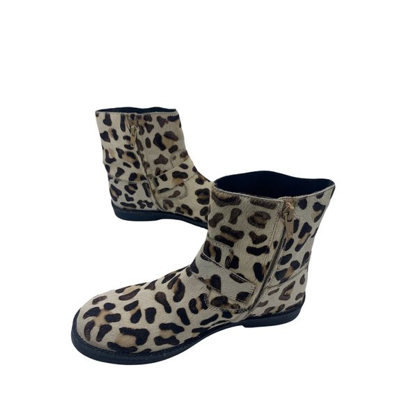 Johnnie b Boden Size 37 (US Size 6)Leather Calf Hair Side Zip Booties, Leopard - Picture 3 of 9